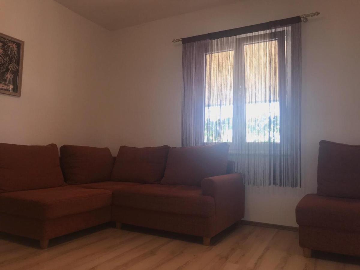 דירות בנקובאץ Elena מראה חיצוני תמונה